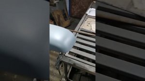 покраска пластиковых накладок на зеркалах нисанн х трейл баллончиком.