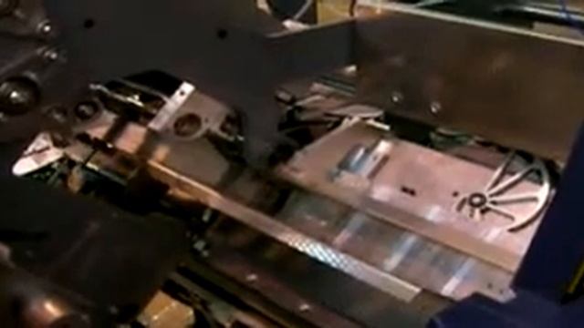 Perfect Binder PB-600B in-line with Oce VP6250 digital printer смотреть онлайн