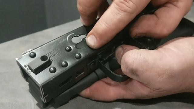 AKM Saiga Fixed Stock to Folding Stock Conversion смотреть онлайн