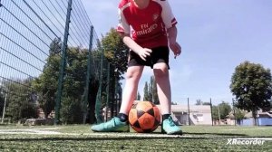 ТУТОР НА ФУТБОЛЬНЫЙ ФИНТ РАДУГА!   ⚽🌈 (Первое видео про футбол)