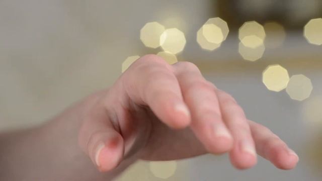 Стильное золотое кольцо с кошачьими ушками