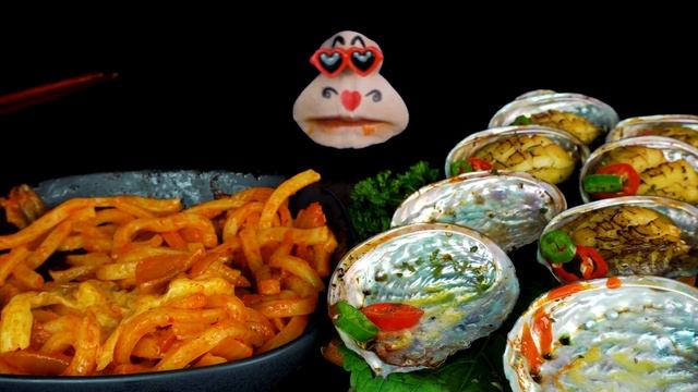 ASMR MUKBANG Kimchi Fried Noodles & Grilled Abalones with Butter REALSOUND EATING SHOW (4K) смотреть онлайн
