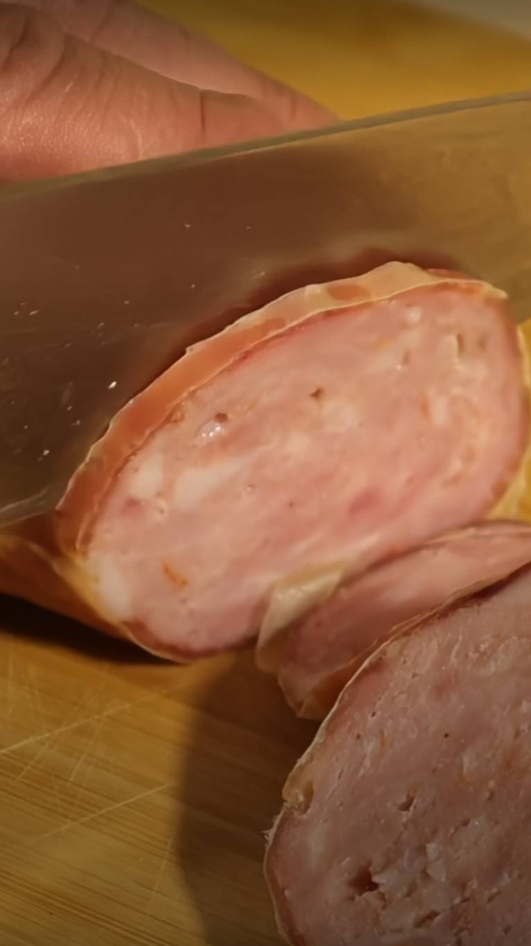 Простая и вкусная домашняя колбаса! смотреть онлайн