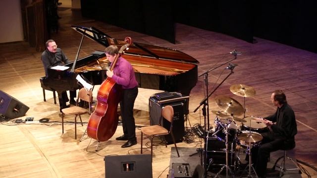 V95A8851 смотреть онлайн