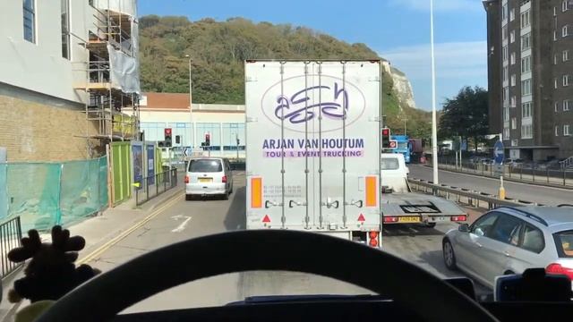 From Paris to Dublin.........On the road..... With Henry Smits смотреть онлайн