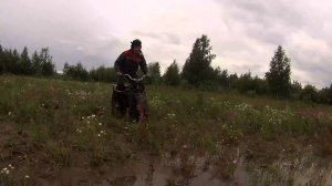 Покатушки в легких говнах на самодельном полноприводном мотоцикле. Полный привод включен.