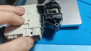 Замок стиральной машинки LG. С 4 контактами (четырех контактный). EBF49827803