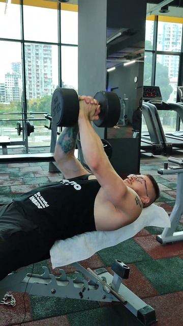 Жим Свенда одной гантелью. Грудь. смотреть онлайн