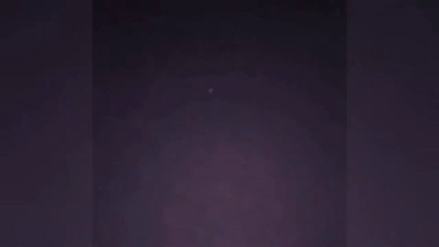 Chinese Rocket Long March 5B free fall caught live on camera at different parts of world. смотреть онлайн
