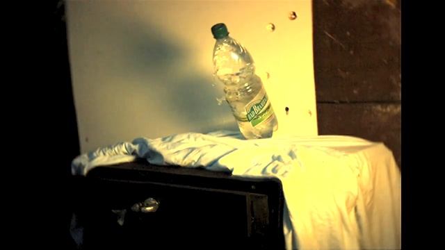 fucking awesome slingshot (Zajebista proca) смотреть онлайн