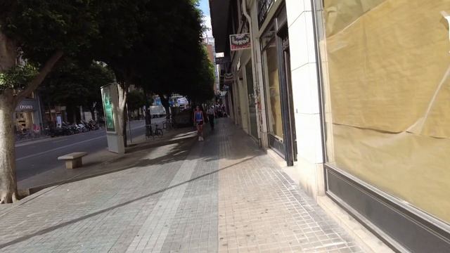 Valencia Russafa Walking Tour Live Morning Walk 1.8.2024 смотреть онлайн