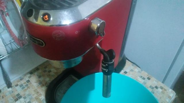 Чистка кофе машины мигает лампочка Кофеварка рожковая DeLonghi EC685 100% работает