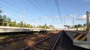 Поезд сапсан эвс1-09 летит в Питер через станцию славянка