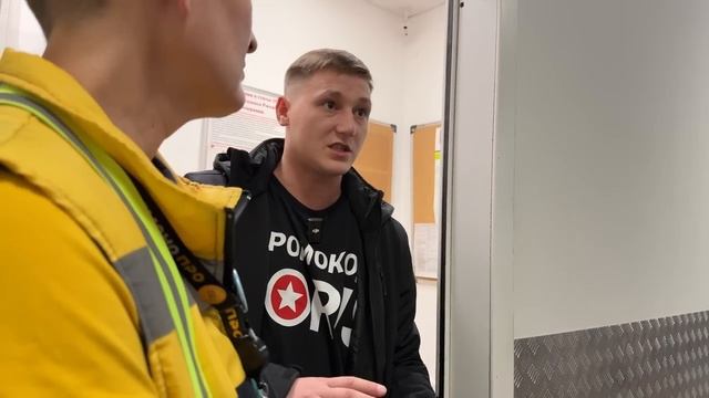 ЗАДЕРЖАНИЕ ПОШЛО НЕ ПО ПЛАНУ / ОХРАННИК ПОЖАЛЕЛ ЧТО ЗАДЕРЖАЛ ПОКУПАТЕЛЯ / ПОЛИЦИЯ ПОМОГЛА ГРАЖДАНАМ