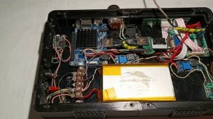 ретро консоль из подручных материалов.