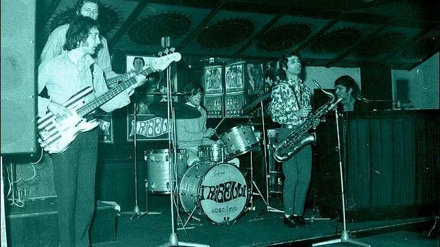 I Ribelli - Il problema più importante смотреть онлайн