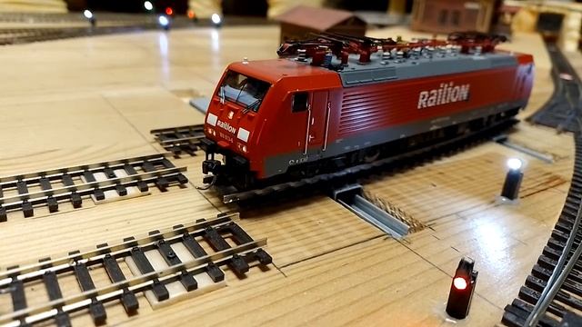 Трансбордер на макете жд H0 1:87 заезд в депо смотреть онлайн