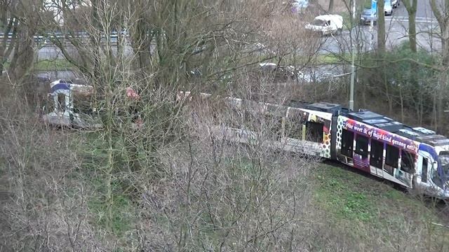 HTM RegioCitadis 4002 Triodus reclametram op eindpunt Kraayenstein te Den Haag смотреть онлайн