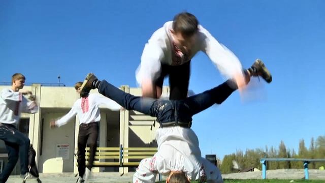 Весна, молодость, любовь смотреть онлайн