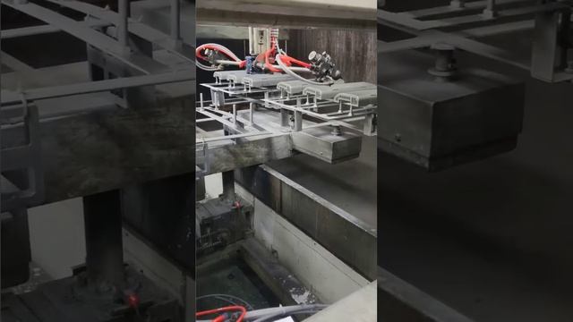 Five axis spray paint machine for spraying plastic parts смотреть онлайн