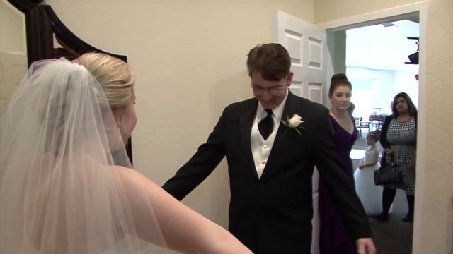 Royal Crest Room Video Testimonial - Bride & Groom смотреть онлайн