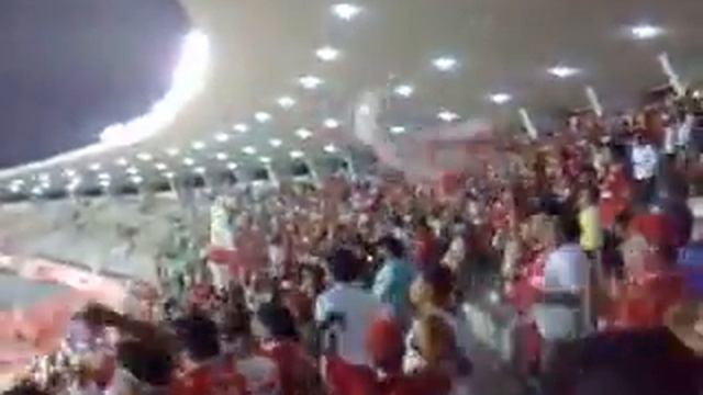 Sai do chão, sai do chão смотреть онлайн