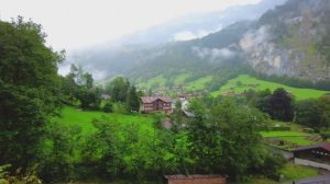 Лаутербруннен, Швейцария - Тур по дождливой деревне ☔️ - Самая красивая деревня Швейцарии