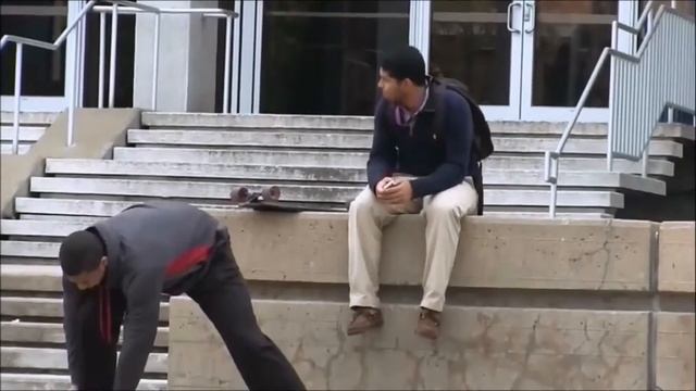 RIPPED PANTS 2 POO STAIN SHIT STAIN PRANK RIP PANTS смотреть онлайн