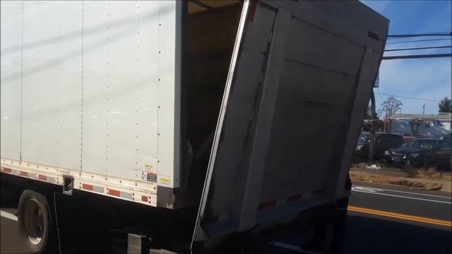 Palfinger Tail Lift - Review & Demonstration смотреть онлайн