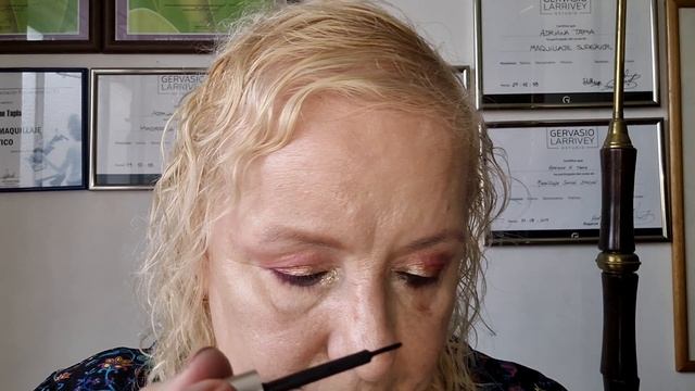 ONCE !!! #DAPOP# -PALETA UNICORN- MAKEUP Y SWATCHES TOTALES. смотреть онлайн