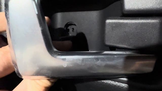 Land Rover LR3 Door Lock Fix - Free! смотреть онлайн