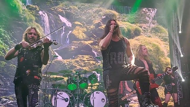 La venganza de gaia Mago de oz Bogotá 2024 смотреть онлайн