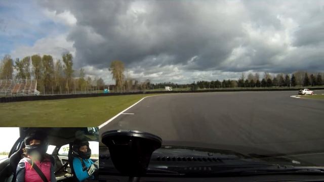 Alfa Romeo club at PIR - 28 March 2015 - Session 3 with Tara смотреть онлайн