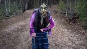 Бабки встретились в Лесу ( Баба Яга )