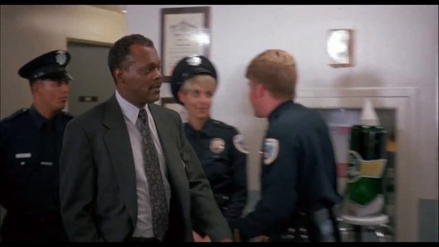 Да, это он смотреть онлайн