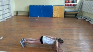 Сгибание и разгибание рук (в стороны) в упоре лежа 1-2класс