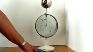 Опыт с заряженным электрометром.mp4