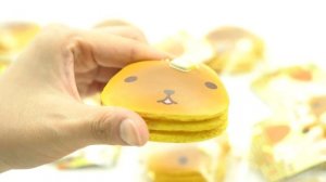 Kapibarasan pancake squishy charm / spongy charm