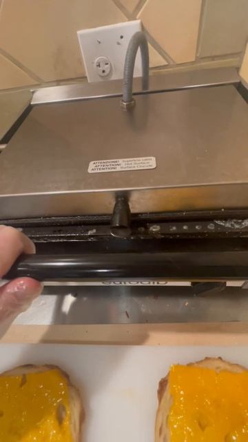 Chopped Cheese Tuna Sandwich Ocky Way 🤤 #shorts #asmr #food #foodie #cooking #tutorial #new #like смотреть онлайн