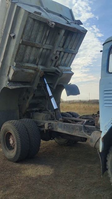 МАЗ 5549 ещё в строю 💪 смотреть онлайн