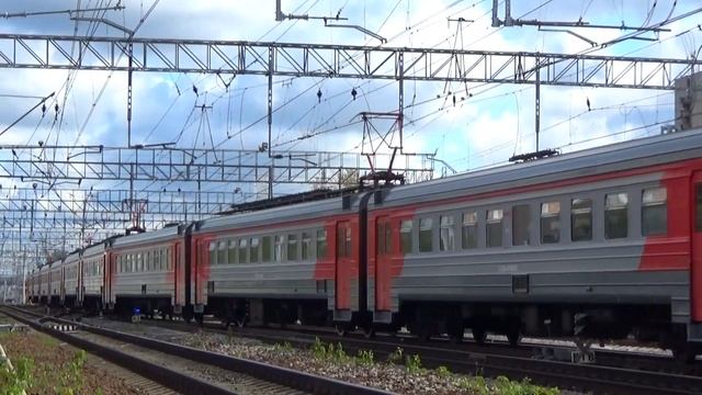 "Съезд с 1 на 2 путь!" Электропоезд ЭД4М-0308 сообщением "Фрязево - Москва Курская" смотреть онлайн