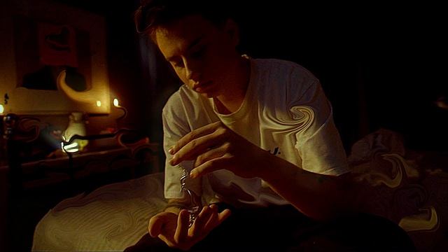 тринадцать карат - Саша, останься со мной смотреть онлайн