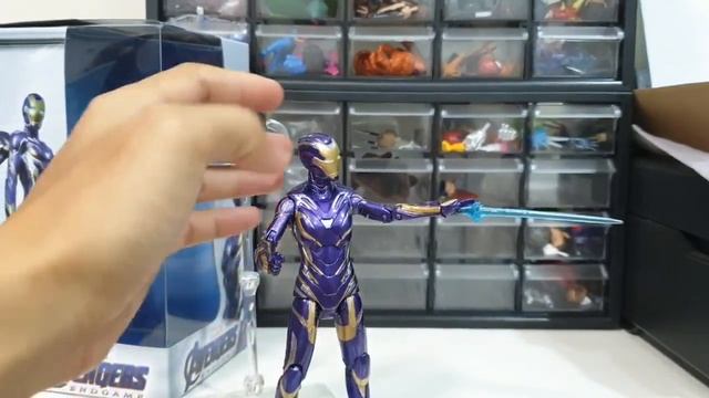 ZD Toys Rescue Review (and vs Marvel Legends Rescue) смотреть онлайн