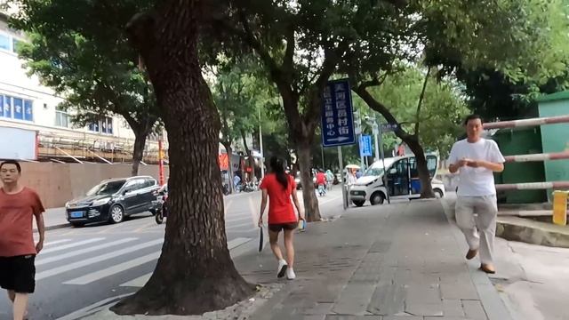 广州平民美食生活！天河区最便宜的餐厅！最平民的市场！客人排队等候！迟到吃不到！太可惜！不超40元！The cheapest market restaurant, Guangzhou, China