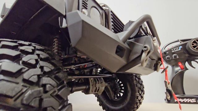 Traxxas TRX4 Defender распаковка смотреть онлайн