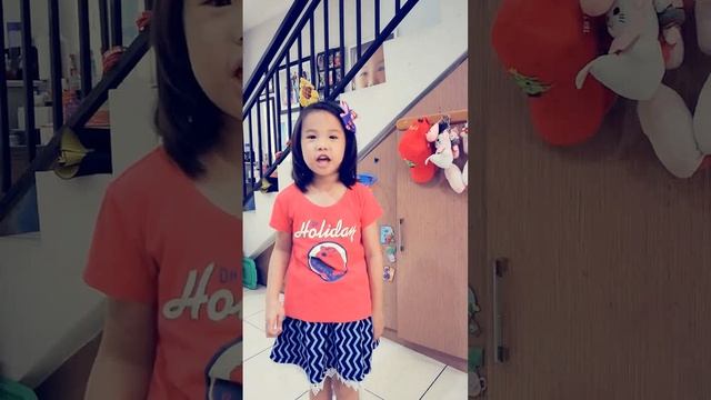 ZACH QUEEN FREYA смотреть онлайн