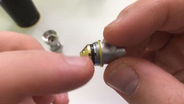 Crown 2 by Uwell Sub Ohm Tank Review & Comparison to Rafale & Crown 1 смотреть онлайн