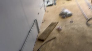 Делаем новую электропроводку в трубах промрукав.
Фирма Электрик Брянск: сделать заявку на замену эле
