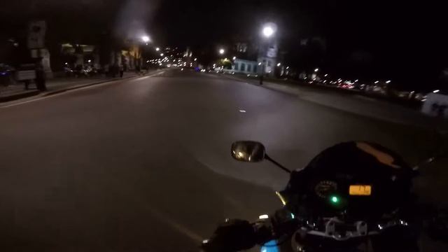 London: Big Ben to Westminster Abbey at night on a Suzuki Bandit смотреть онлайн