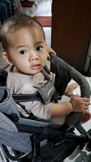 Alee Happy смотреть онлайн